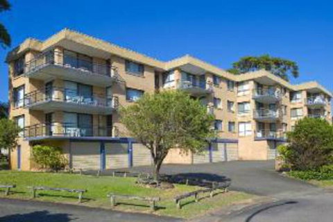 2 Bedroom Apartment Commodore Unit 3 6 Intrepid Close - Accommodation Nelson Bay 3