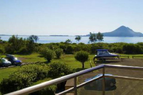 2 Bedroom Apartment Commodore Unit 3 6 Intrepid Close - Accommodation Nelson Bay 0