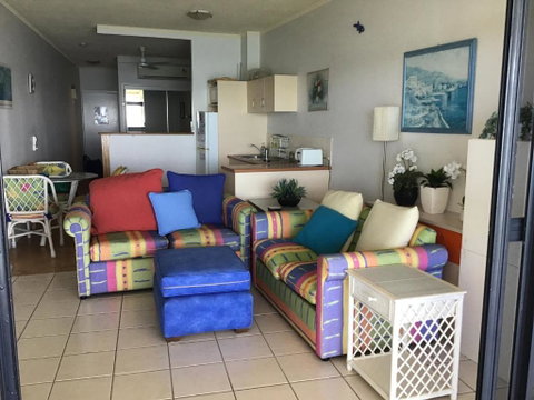 Absolute Beachfront With Million Dollar Views - Accommodation Nelson Bay 3