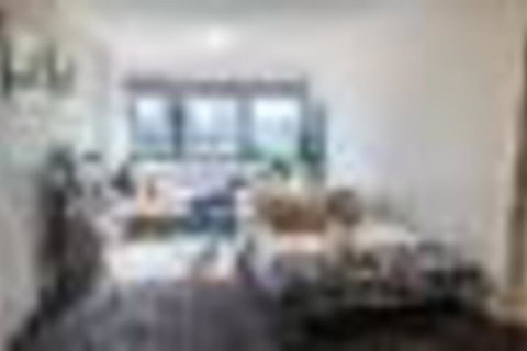 Ample Melbourne CBD Apt With Wifi Netflix & View - Accommodation Nelson Bay 6