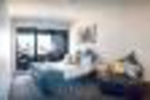 Ample Melbourne CBD Apt With Wifi Netflix & View - Accommodation Nelson Bay 4