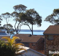 Beach Shack on Calton - Nelson Bay Accommodation.com