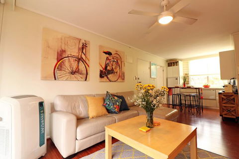 Colour Pop - Rejuvenate Stays - Accommodation Nelson Bay 5