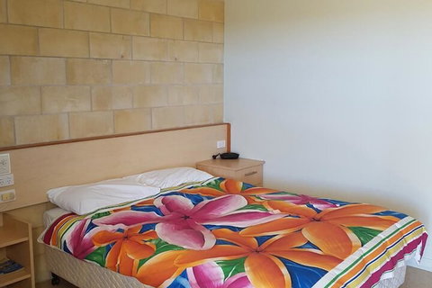 A Country View Motel - Ilbilbie - Accommodation Nelson Bay 2