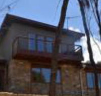 Of Stone  Wood Guesthouse Secluded getaway - Accommodation Nelson Bay