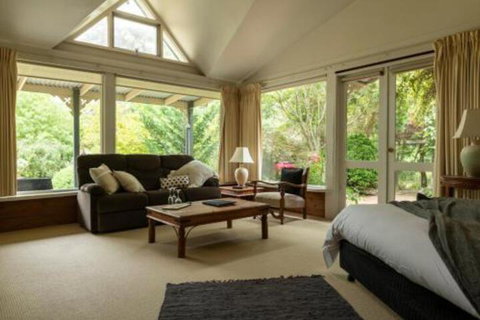In The Valley - Accommodation Nelson Bay 2