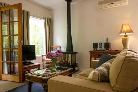 In The Valley - Accommodation Nelson Bay 3