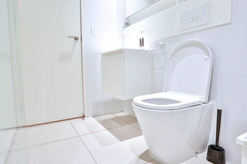 South Yarra Claremont Apartment - Accommodation Nelson Bay 7