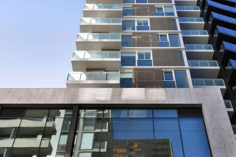 South Yarra Claremont Apartment - Accommodation Nelson Bay 1