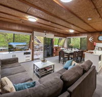 Boats And Bedzzz Houseboat Stays  Renmark River Villas - Accommodation Nelson Bay