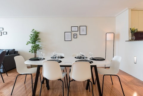 Apartment CBD - Pitt - Accommodation Nelson Bay 5