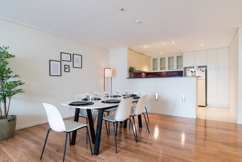 Apartment CBD - Pitt - Accommodation Nelson Bay 0