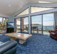 3 Bedroom House Tah Villa - Accommodation Nelson Bay
