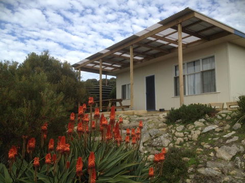 Camelot - Accommodation Nelson Bay 2