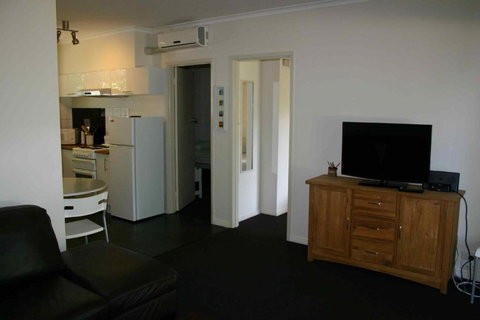 Ageri Holiday Unit - Accommodation Nelson Bay 4