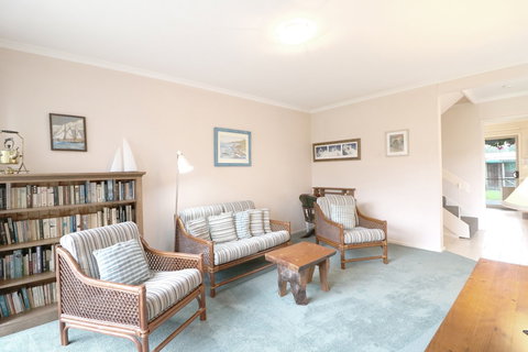 Alloway - Accommodation Nelson Bay 5