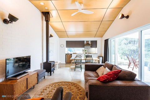 Stablebase - Accommodation Nelson Bay 1