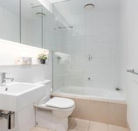 Little Collins Apartment