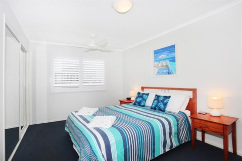 Unit 5 Phoenix Apartments 1736 David Low Way Coolum Beach LINEN INCLUDED 500 Bond - Accommodation Nelson Bay 4