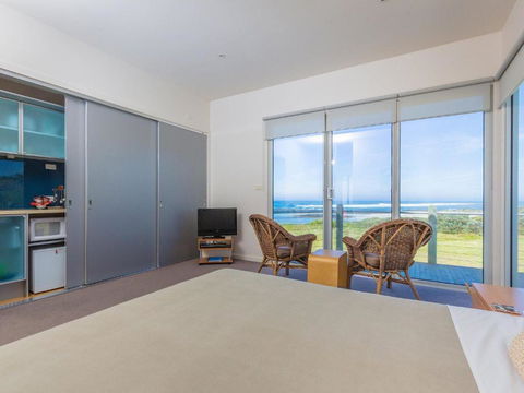 Wytonia 2 - Accommodation Nelson Bay 5