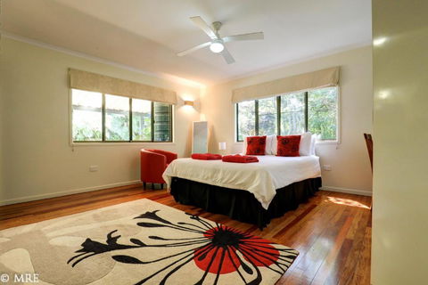 SerenityatMontville - Accommodation Nelson Bay 1