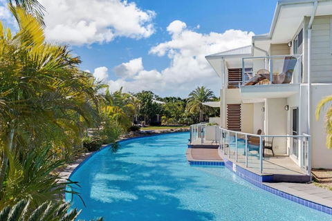 Pacific Blue Pool Spa & More Available In Complex! - Accommodation Nelson Bay 4