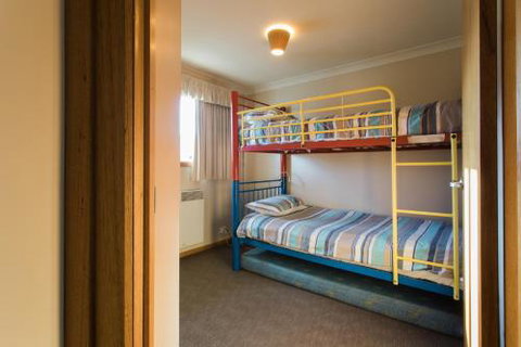 Arthur Riverfront & Sea Lodge Upstream - Accommodation Nelson Bay 0