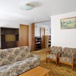 RETRO RETREAT INLET SIDE - Accommodation Nelson Bay 0