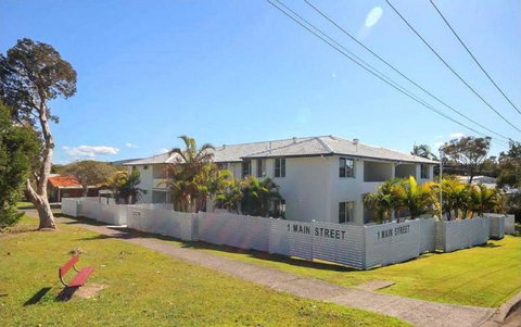 Main Break 1 1 Main Street - Accommodation Nelson Bay 2