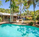 8 Satinwood Drive Rainbow Shores Architecturally Designed Pool Walk to Beach - Accommodation Nelson Bay