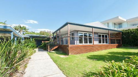 No. 1 Fingal Bay Beach House The Little Abode - Nelson Bay Accommodation.com 0