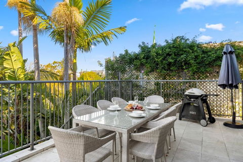 Zaffiro Beach House - Accommodation Nelson Bay 5
