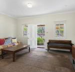 THE TEACHERS COTTAGE - Accommodation Nelson Bay