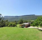 Bottlebrush Lodge Great views  a pool - Accommodation Nelson Bay