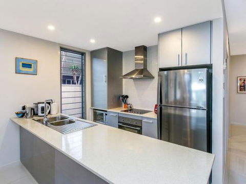 SEA RENITY On KAMALA - Accommodation Nelson Bay 6