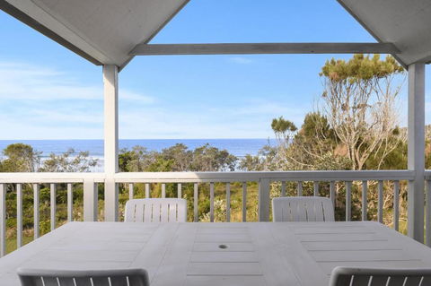 Blue Oar Beach House - Accommodation Nelson Bay 2