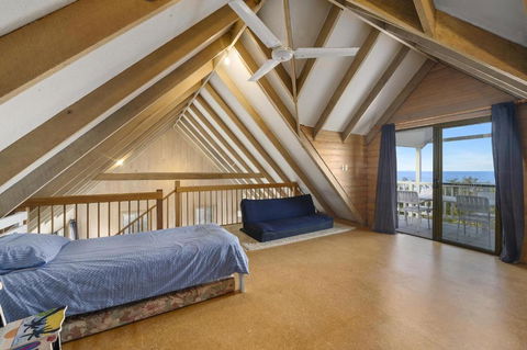 Blue Oar Beach House - Accommodation Nelson Bay 1
