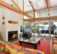 Morisset Memories - Accommodation Nelson Bay