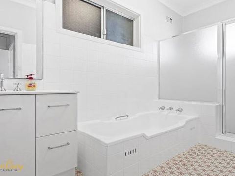 Elanora Ocean St. No.8 - Accommodation Nelson Bay 2