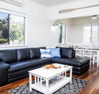 Urangan Harbour Cottage - Accommodation Nelson Bay