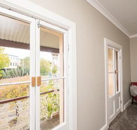 Heritage Bowen Terrace 3 Bed 2 Bath Walk to CBD - Accommodation Nelson Bay