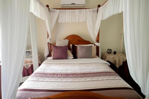 Christmas Hills VIC Accommodation Nelson Bay