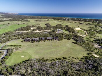 DREW Stay On St. Andrews Top Rated Golf Course - Accommodation Nelson Bay 0