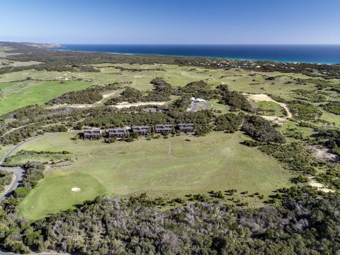 DREW Stay On St. Andrews Top Rated Golf Course - Accommodation Nelson Bay 2