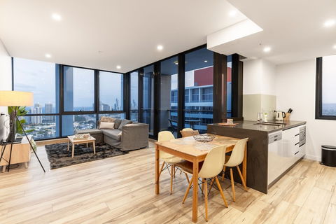 Southport Apartment - Accommodation Nelson Bay 6