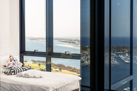 Southport Apartment - Accommodation Nelson Bay 3