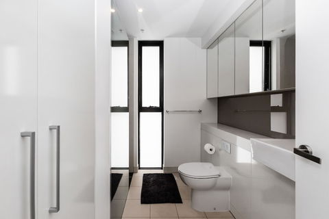 Sky 1 BDR South Yarra Apartment - Accommodation Nelson Bay 5