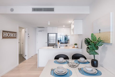 Designer South Bank Apartment - Accommodation Nelson Bay 3