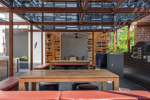 Designer South Bank Apartment - Accommodation Nelson Bay 1