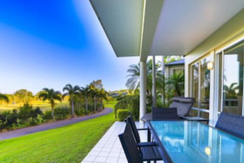 Daydream On The Greens - Accommodation Nelson Bay 0